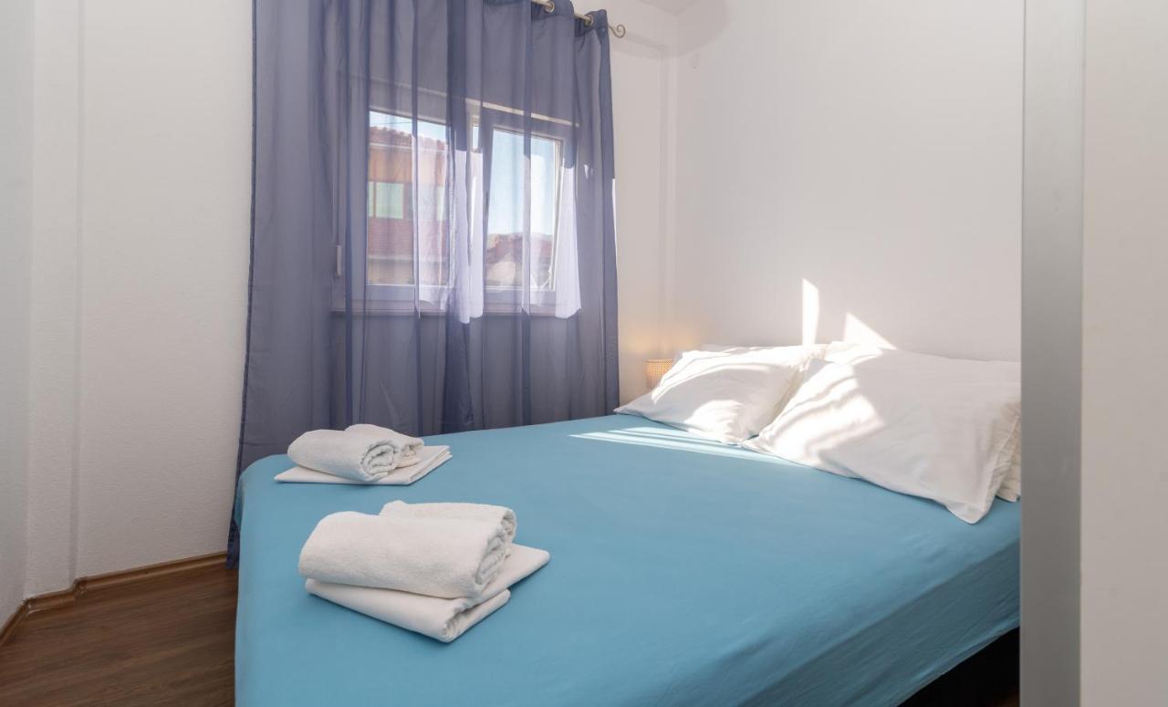 Apartments Bruna Trogir Exterior photo