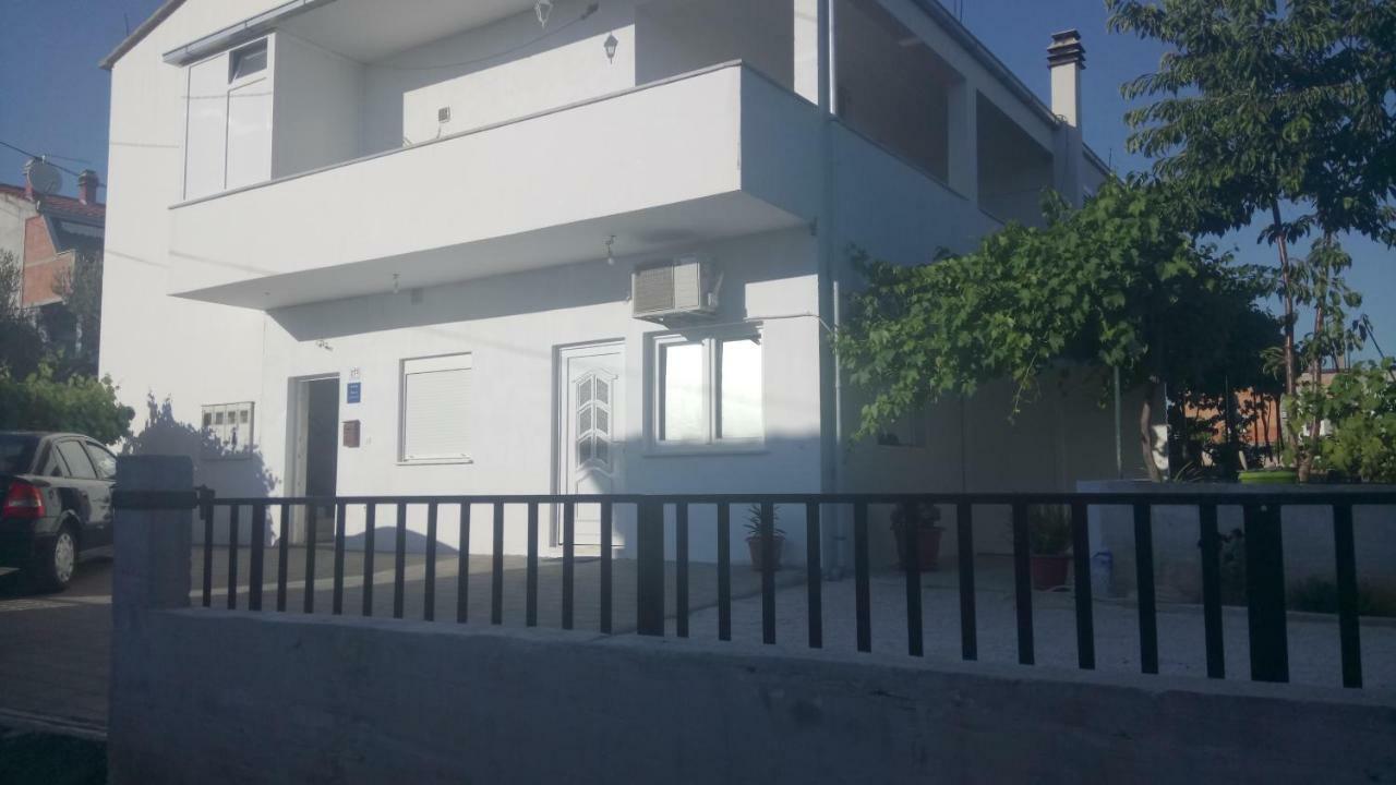 Apartments Bruna Trogir Exterior photo