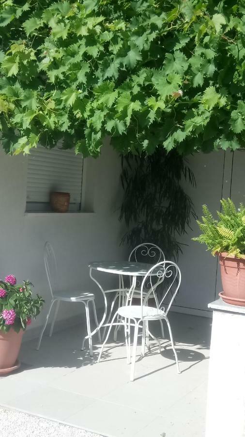 Apartments Bruna Trogir Exterior photo
