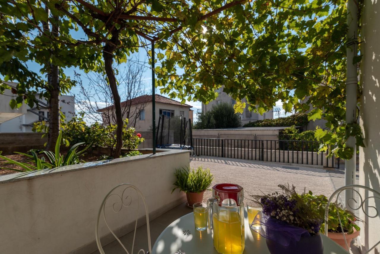 Apartments Bruna Trogir Exterior photo